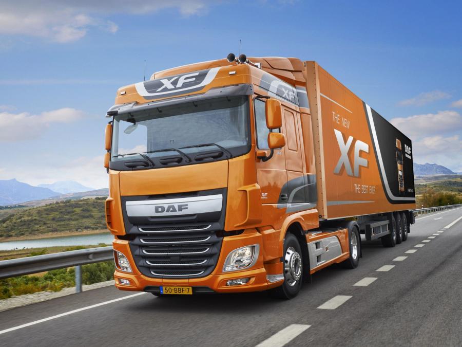  DAF XF106 2013 года  (фото 3 из 17)